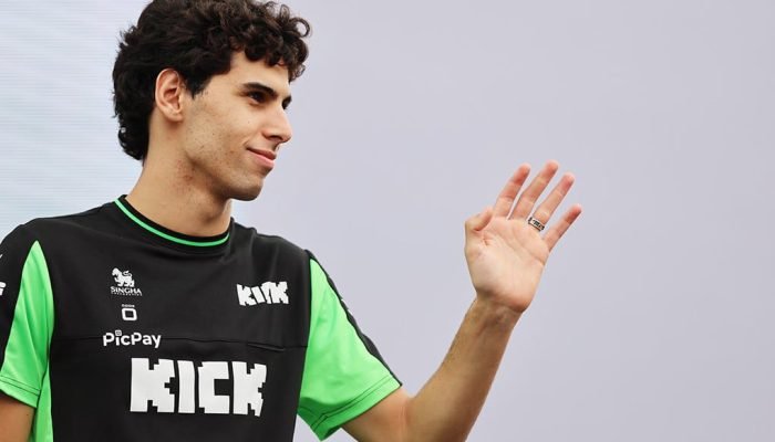 Norris é campeão da F-1 por dois pontos