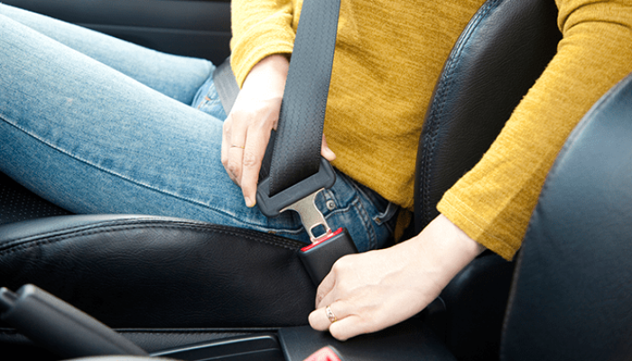 Uso do cinto de segurança permanece baixo no Brasil