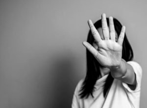 Ex-marido tenta invadir casa e ameaça matar jovem de 20 anos em Guarapuava