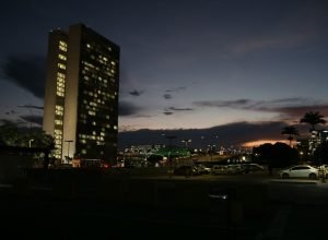 Comissão aprova prioridade para pessoa com deficiência de baixa renda na CNH gratuita