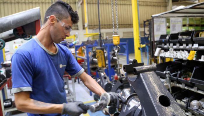 Caged de novembro confirma Paraná como terceiro estado com maior saldo de empregos