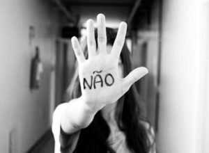 Violência contra a mulher permanece em níveis alarmantes no Brasil em 2025