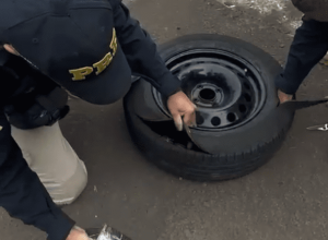 PRF apreende 27 iPhones escondidos em estepe de veículo na BR-277, em Irati