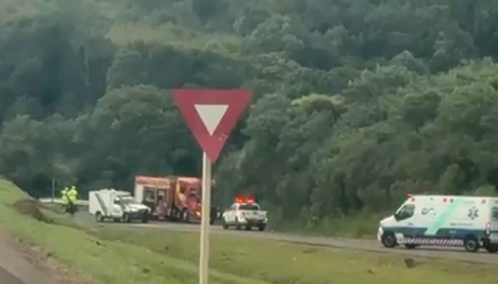 Veículo sai da pista na BR-277 e causa morte em Guarapuava