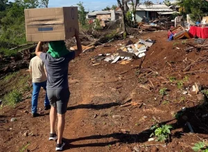 Igreja reforça esperança na véspera de Natal com ação solidária da Cáritas em Rio Bonito do
