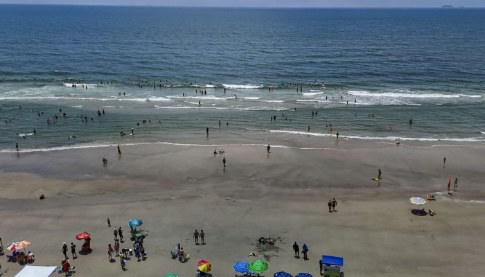 Litoral registra temperaturas acima de 30°C e chuvas à tarde no fim de semana