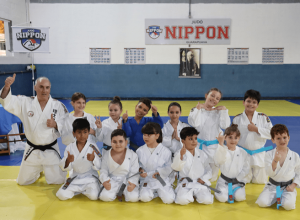Guarapuava celebra troca de faixas no judô, reforçando valores além do esporte