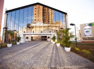 Teatro Municipal de Guarapuava abre inscrições para agenda 2026