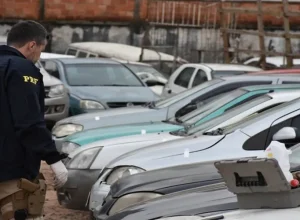 PRF realiza leilão eletrônico de veículos apreendidos em Guarapuava
