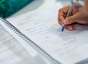 Estudantes da rede estadual recebem bolsas integrais na FIAP via Alumni Start 2025