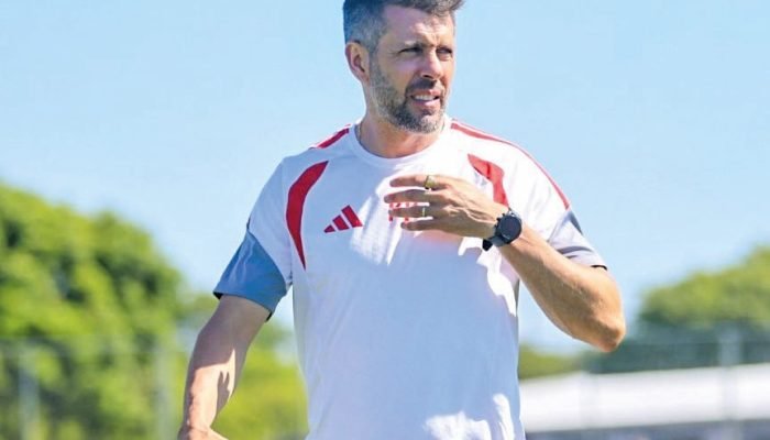 Pezzolano estreia no Inter em busca da primeira vitória