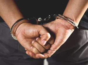 Moradores contêm suspeito de furto antes da chegada da PM em Guarapuava