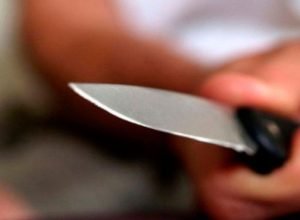 Homem é esfaqueado em roubo e suspeitos são presos em flagrante em Guarapuava