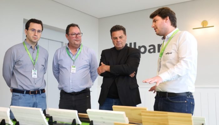 Prefeito Denilson Baitala visita Millpar e reforça apoio ao setor produtivo