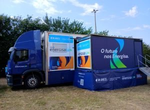 Unidade móvel do Nossa Energia visita 39 cidades e troca mais de 36 mil lâmpadas