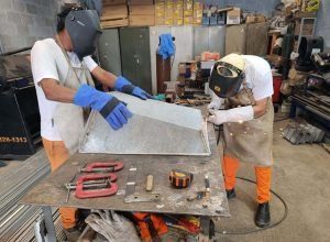 Oficinas e canteiros de trabalho impulsionam reintegração de presos no Paraná