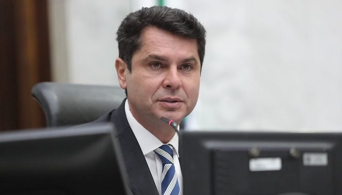 Alexandre-Curi-1.jpg