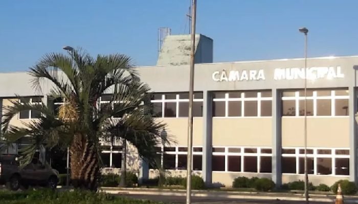 Camara-Municipal-de-Araucaria.jpg