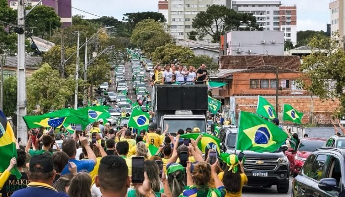 Carreata-em-Curitiba.jpg