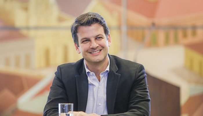 Eduardo-Pimentel-Isabela-Mayer.jpg