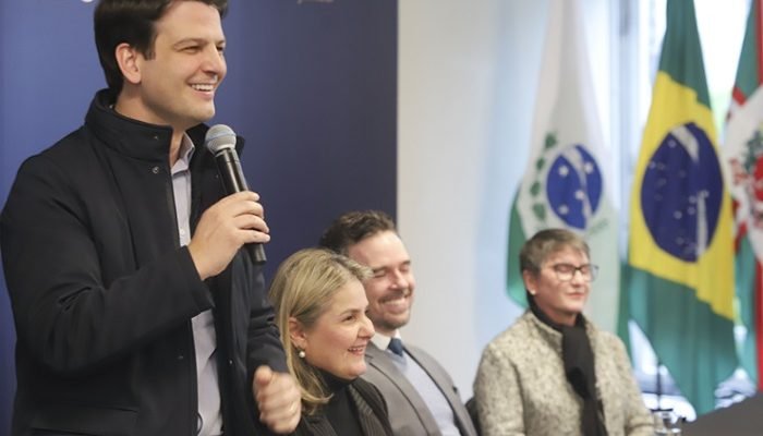 Eduardo-Pimentel-e-Vanessa-Volpi.jpg