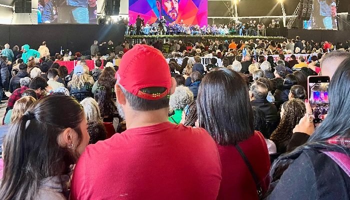 Encontro-da-Esquerda-em-Curitiba.jpg