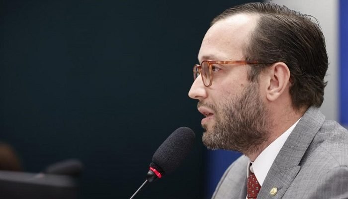 Filipe-Barros-1.jpg