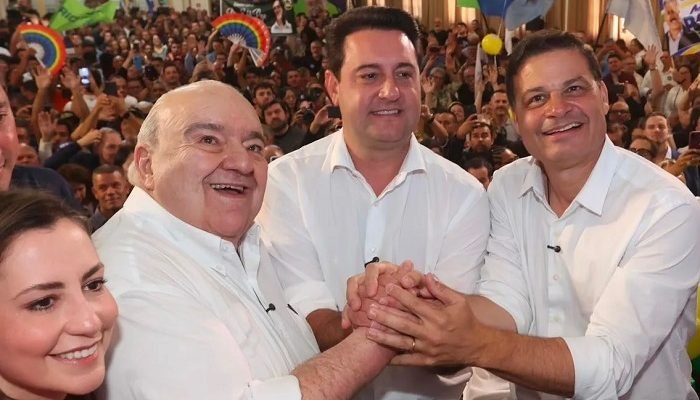 Karine-Fayad-Rafael-Greca-Ratinho-Junior-e-Sandro-Alex.jpg