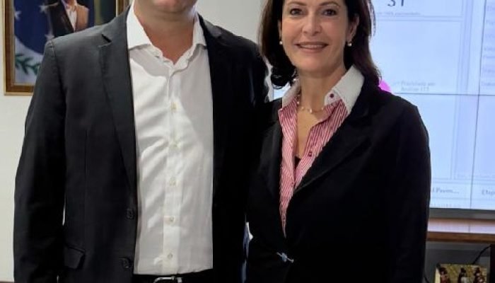 Ratinho-Junior-e-Cristina-Graeml.jpg