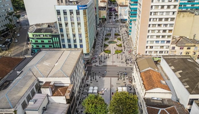 Rua-XV-Curitiba.jpg