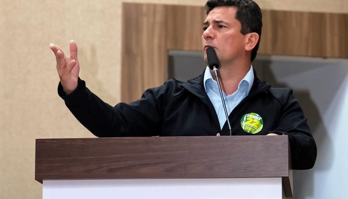 Sergio-Moro-6.jpg