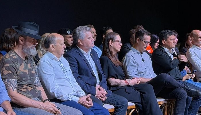 Tito-Barichello-Dr.-Batista-Delegado-Jacovos-Rosangela-Moro-Deltan-Dallagnol-Sergio-Moro-e-Sargento.jpeg