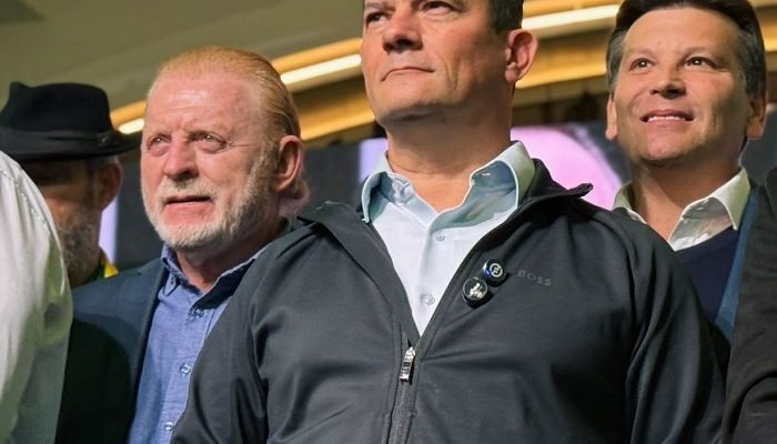 Vermelho-Sergio-Moro-e-Paulo-Gomes.jpg