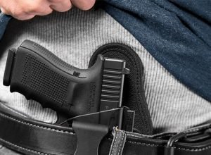 Comissão aprova porte de arma para donos e associados de clubes de tiro