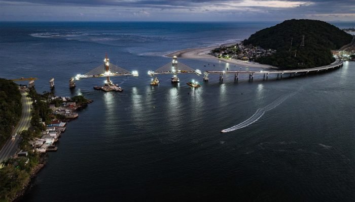 Guaratuba Bridge Recebe Maior Exibição de Fogos de Artifício na Virada