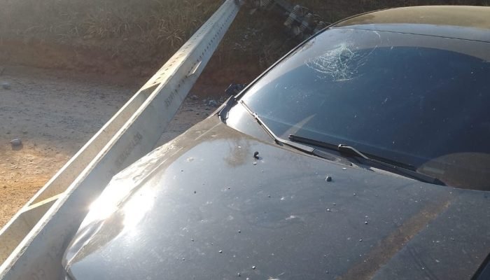 Energisa alerta sobre riscos de colisão contra postes após 27 acidentes em 2025