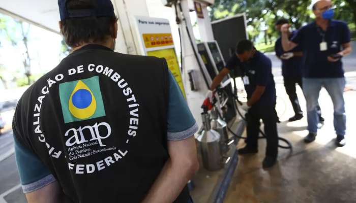 em-tres-meses-anp-fez-21-autuacoes-por-preco-abusi006456790202606121751.png
