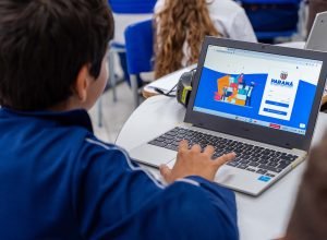 Investimento em tecnologia para escolas ultrapassa R$ 220 milhões em 2025