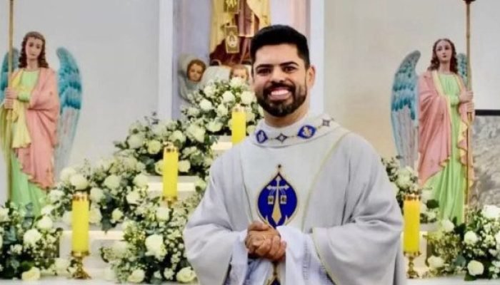 Padre some antes de missa e é achado morto na casa paroquial