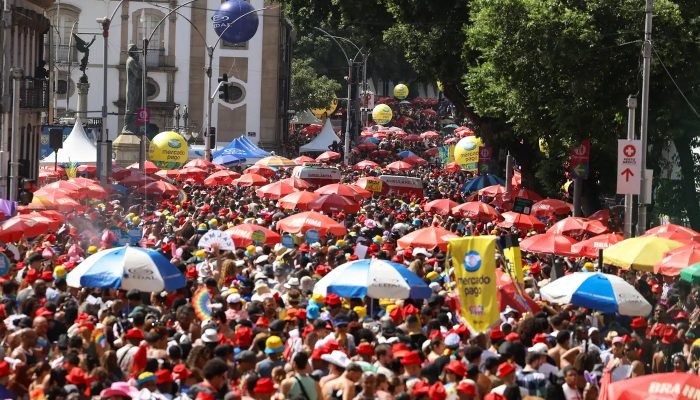 pm-do-rio-prende-mais-de-200-pessoas-durante-carnaval.jpg