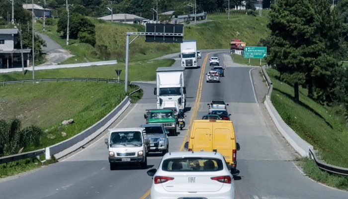 IPVA 2026 mostra municípios com maiores e menores frotas no Paraná, destacando disparidades