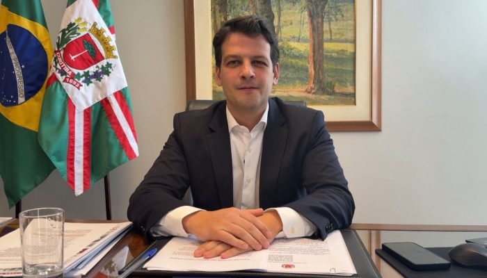 prefeito-de-curitiba-parabeniza-moro-pela-vitoria-006755190202610050024.jpg