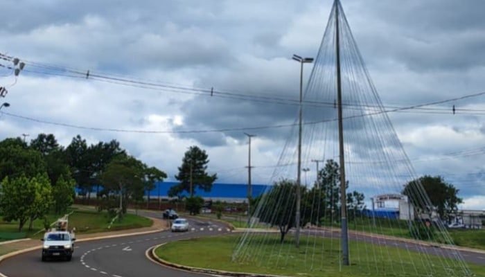 Trecho da Av. Rocha Pombo bloqueado até quinta