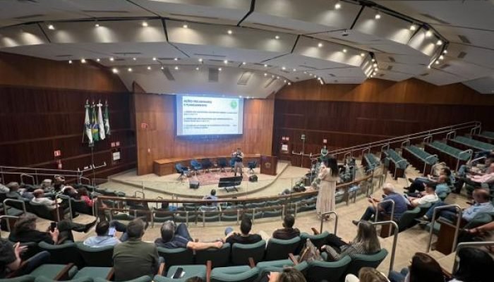 Polícia Militar do Paraná e Justiça Federal Fortalecem Cooperação na Gestão de Conflitos Fundiários em Encontro Inédito